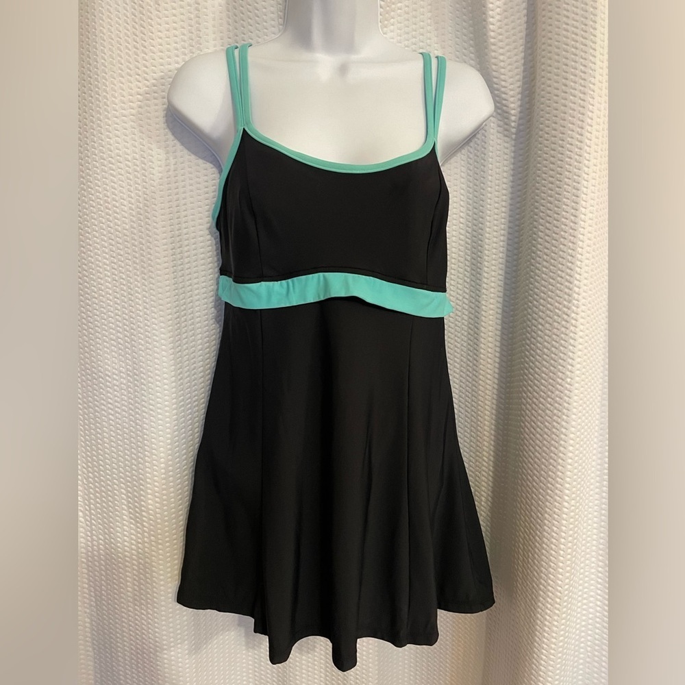 Mainstream black green trim one-piece swimsuit size XL